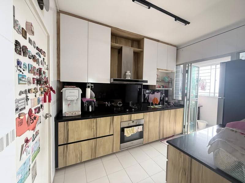 MacPherson Residency, , 3 Bedrooms, 1,001 sqft, HDB Flat For Sale, by Terence Ter, 500289002 - Kitchen - PropertyGuru.com.sg