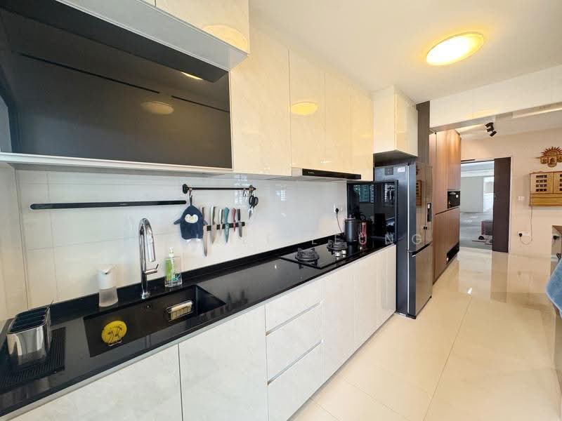 420A Northshore Drive, 420A Northshore Drive, Hougang / Punggol / Sengkang, 3 Bedrooms, 1,023 sqft, HDB Flat For Sale, by Desiree Leung, 500289003 - Kitchen - PropertyGuru.com.sg