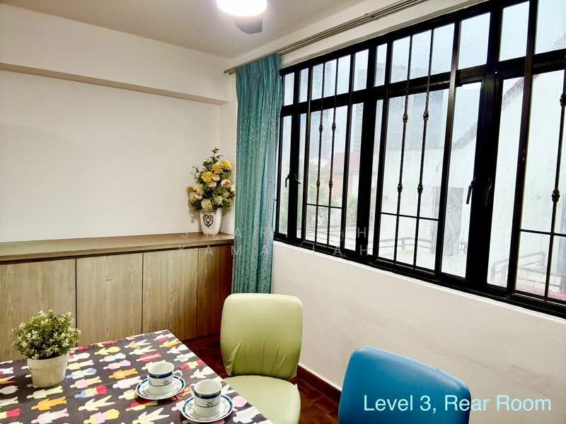 20 Florissa Park, Mandai / Upper Thomson, Room Rental, 284 sqft, Terraced House For Rent, by Sharifah Kamariah, 500289022 - Dining Room - PropertyGuru.com.sg