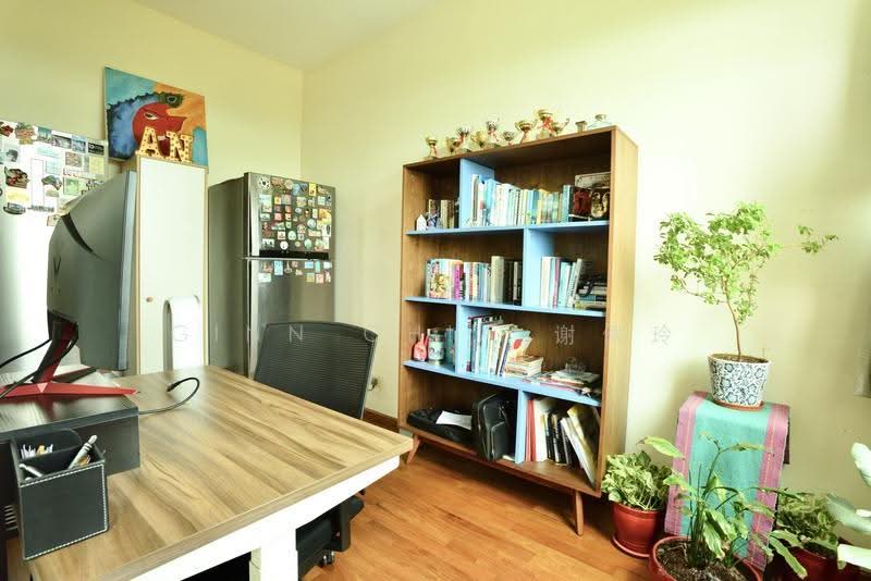 Costa Del Sol, 72 Bayshore Road, Bedok / Upper East Coast, 4 Bedrooms, 1,755 sqft, Condominium For Sale, by Ginn Chia 谢佩玲, 500289034 - Study - PropertyGuru.com.sg