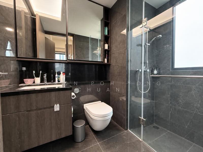 The M, 30 Middle Road, Beach Road / Bugis / Rochor, 1 Bedroom, 452 sqft, Condominium For Sale, by Aaron Poh Yong Chuan, 500289056 - Bathroom - PropertyGuru.com.sg