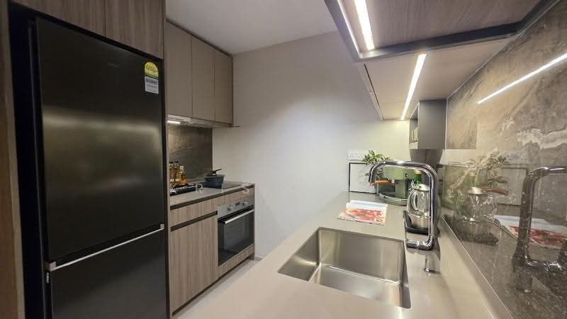 PENRITH, 70,72 Margaret Drive, Alexandra / Commonwealth, 2 Bedrooms, 614 sqft, Condominium For Sale, by Kris Chan, 500289058 - PropertyGuru.com.sg