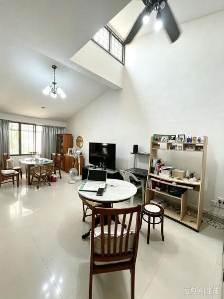 Seletar Hills Estate, Jalan Jarak, Seletar / Yio Chu Kang, 4 Bedrooms, 1,700 sqft, Semi-Detached House For Sale, by Lynn Pan, 500289059 - Living Room - PropertyGuru.com.sg