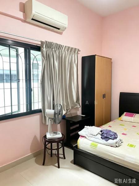 Seletar Hills Estate, Jalan Jarak, Seletar / Yio Chu Kang, 4 Bedrooms, 1,700 sqft, Semi-Detached House For Sale, by Lynn Pan, 500289059 - Bedroom - PropertyGuru.com.sg