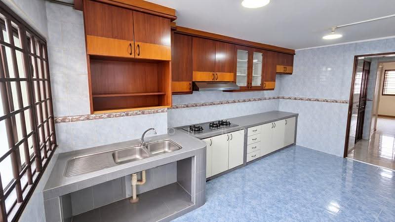 461 Jurong West Street 41, 461 Jurong West Street 41, Boon Lay / Jurong / Tuas, 3 Bedrooms, 1,055 sqft, HDB Flat For Sale, by Alton Boo, 500289080 - Kitchen - PropertyGuru.com.sg