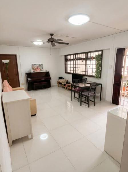 260A Sengkang East Way, 260A Sengkang East Way, Hougang / Punggol / Sengkang, 3 Bedrooms, 969 sqft, HDB Flat For Rent, by Shanel Liew, 500289081 - Living Room - PropertyGuru.com.sg