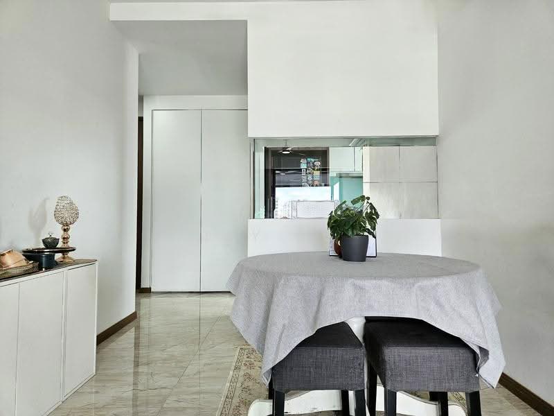 Kingsford Waterbay, 84 Upper Serangoon View, Hougang / Punggol / Sengkang, 3 Bedrooms, 893 sqft, Condominium For Sale, by Jay Ng, 500289091 - Dining Room - PropertyGuru.com.sg