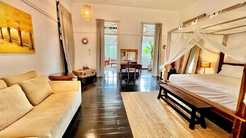 Mount pleasant, Tanglin / Holland / Bukit Timah, 5 Bedrooms, 8,654 sqft, Good Class Bungalow For Rent, by Clare Loh 卢煜婕, 500289100 - Bedroom - PropertyGuru.com.sg