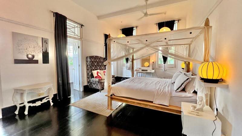 Mount pleasant, Tanglin / Holland / Bukit Timah, 5 Bedrooms, 8,654 sqft, Good Class Bungalow For Rent, by Clare Loh 卢煜婕, 500289100 - Bedroom - PropertyGuru.com.sg
