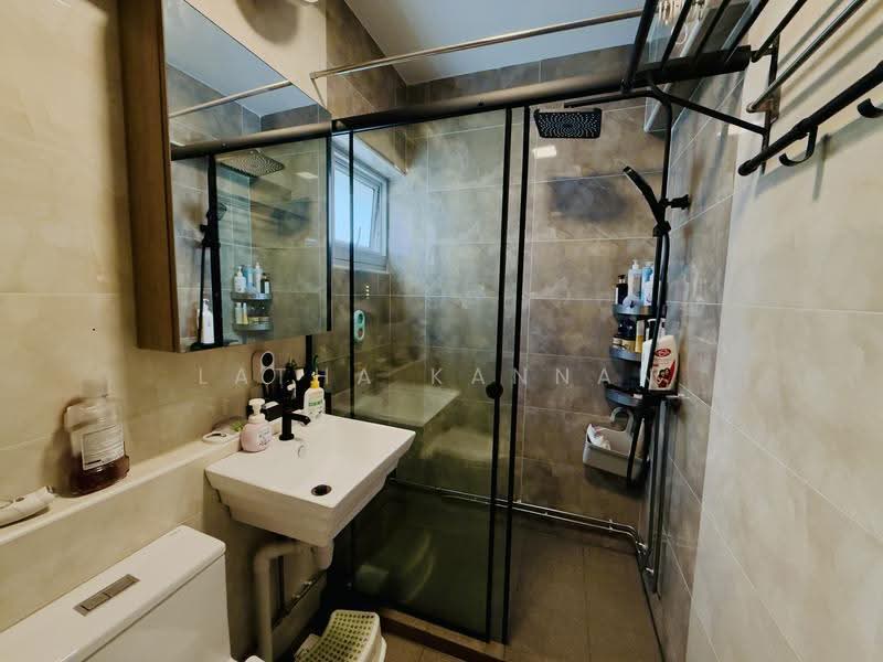 871 Woodlands Street 81, 871 Woodlands Street 81, Admiralty / Woodlands, 3 Bedrooms, 1,195 sqft, HDB Flat For Sale, by Latha Kannan, 500289102 - Bathroom - PropertyGuru.com.sg