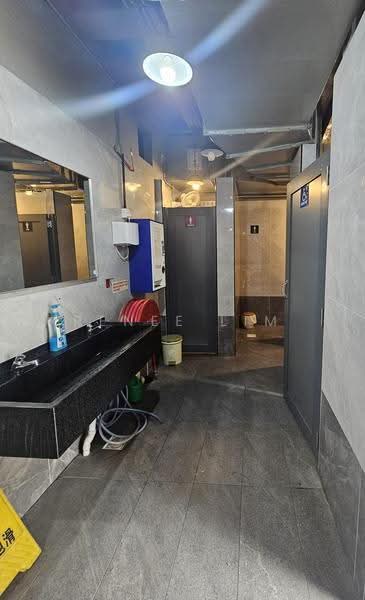 443 Clementi Ave 3 Singapore 120433, Buona Vista / West Coast / Clementi New Town, 4,133 sqft, Shop / Shophouse For Sale, by Renee Lim, 500289130 - Bathroom - CommercialGuru.com.sg