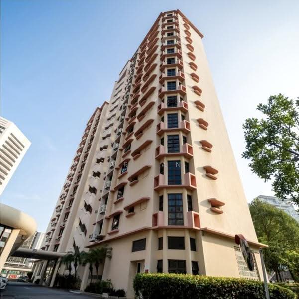 Parkway View, 39 Marine Parade Road, East Coast / Marine Parade, 4 Bedrooms, 2,776 sqft, Condominium For Rent, by AR Jan, 500289132 - Exterior - PropertyGuru.com.sg