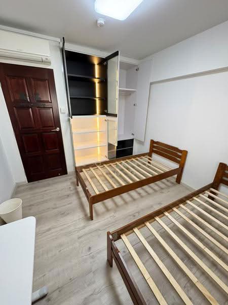 759 Yishun Street 72, 759 Yishun Street 72, Sembawang / Yishun, Room Rental, 100 sqft, HDB Flat For Rent, by Teo Kim Yong, 500289148 - Bedroom - PropertyGuru.com.sg