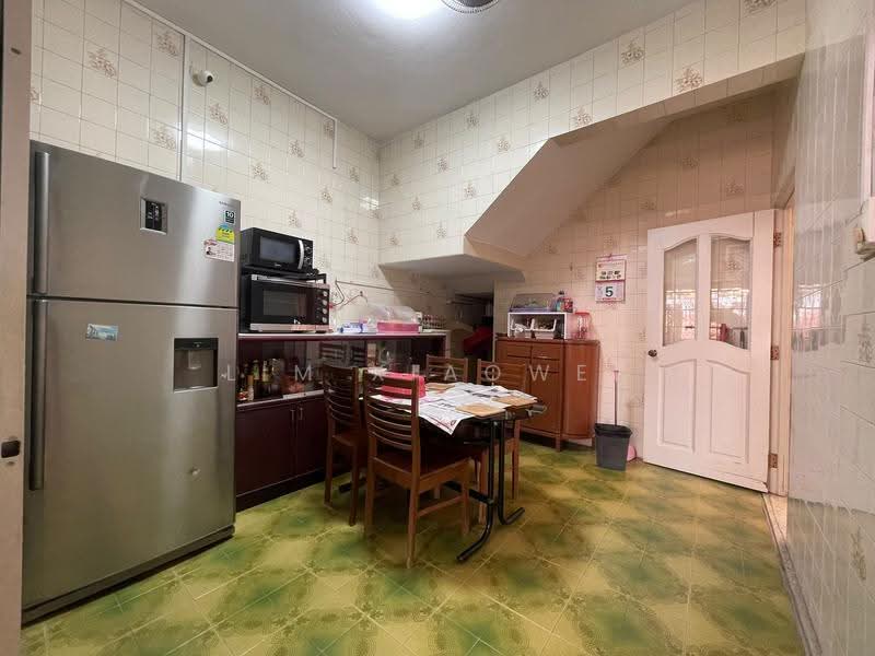 Peakview Estate, Bedok / Upper East Coast, 5 Bedrooms, 2,723 sqft, Corner Terrace For Sale, by Lim Xiaowei, 500289154 - Dining - PropertyGuru.com.sg