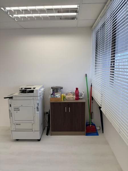Sim Lim Tower, 10 Jalan Besar, Farrer Park / Serangoon Rd, 506 sqft, Office For Sale, by Pragna K M Kamdar, 500289155 - CommercialGuru.com.sg