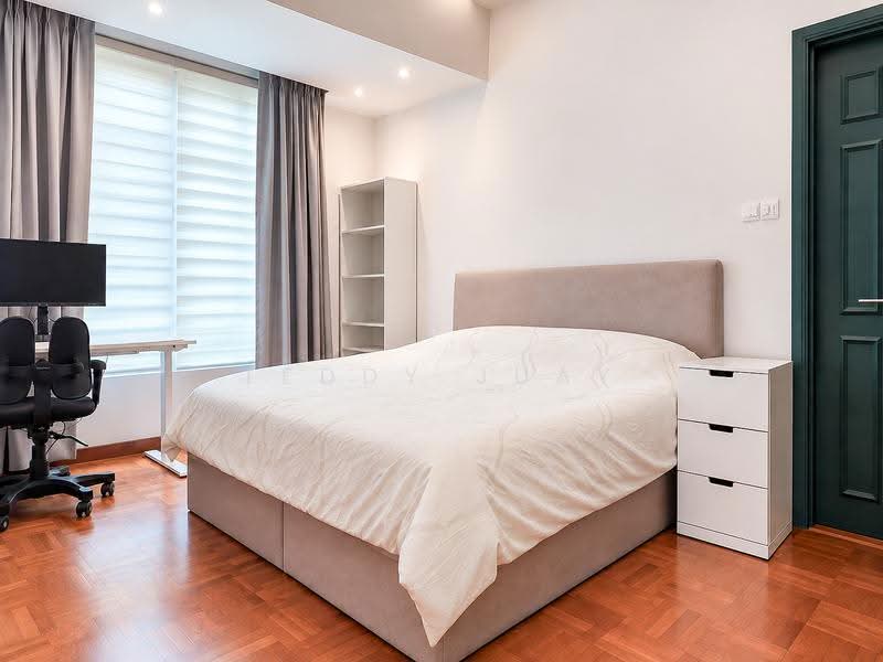 Cavendish Park, 16 Pine Grove, Clementi Park / Upper Bukit Timah, 3 Bedrooms, 1,292 sqft, Condominium For Sale, by Teddy Juay, 500289180 - Bedroom - PropertyGuru.com.sg
