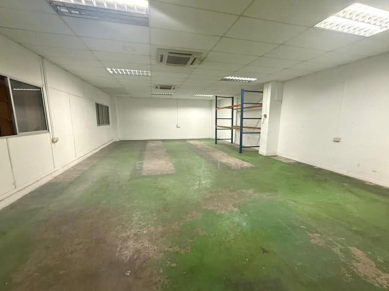 Jurong, Boon Lay / Jurong / Tuas, 20,300 sqft, Factory / Workshop (B2) For Rent, by Eve Lim, 500289194 - Interior - CommercialGuru.com.sg