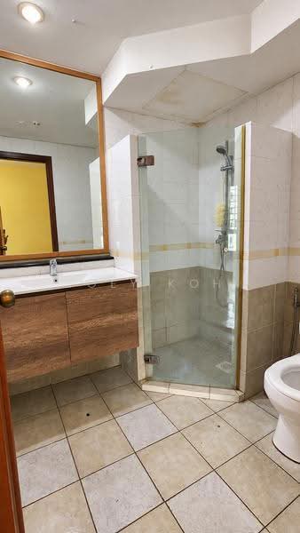 The Floravale, 238 Westwood Avenue, Boon Lay / Jurong / Tuas, 3 Bedrooms, 1,227 sqft, Condominium For Sale, by Joey Koh, 500289196 - Bathroom - PropertyGuru.com.sg