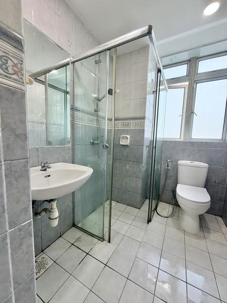 La Crystal, 160 Killiney Road, Orchard / River Valley, 3 Bedrooms, 1,076 sqft, Condominium For Rent, by Jean Koh, 500289199 - PropertyGuru.com.sg