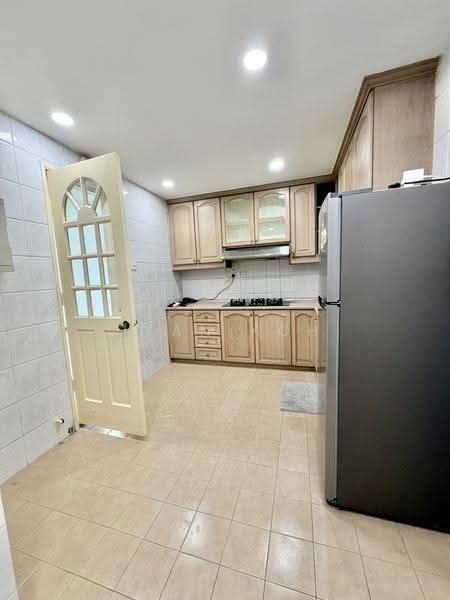 La Crystal, 160 Killiney Road, Orchard / River Valley, 3 Bedrooms, 1,076 sqft, Condominium For Rent, by Jean Koh, 500289199 - PropertyGuru.com.sg