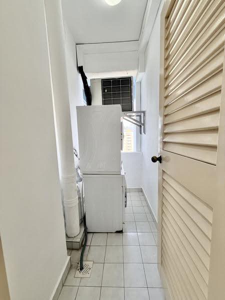 La Crystal, 160 Killiney Road, Orchard / River Valley, 3 Bedrooms, 1,076 sqft, Condominium For Rent, by Jean Koh, 500289199 - PropertyGuru.com.sg