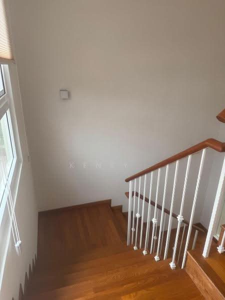 Renovated 3 storey Semi D at Sennett Drive for sale, Sennett Drive, Bedok / Upper East Coast, 5 Bedrooms, 6,000 sqft, Semi-Detached House For Sale, by Kensy ., 500289202 - PropertyGuru.com.sg