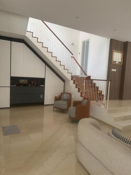 Renovated 3 storey Semi D at Sennett Drive for sale, Sennett Drive, Bedok / Upper East Coast, 5 Bedrooms, 6,000 sqft, Semi-Detached House For Sale, by Kensy ., 500289202 - Living Room - PropertyGuru.com.sg
