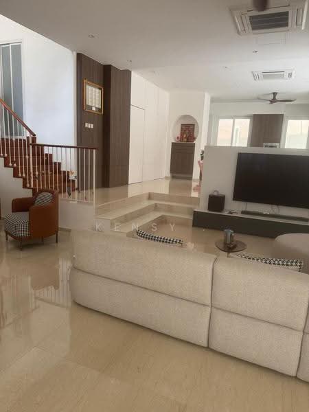 Renovated 3 storey Semi D at Sennett Drive for sale, Sennett Drive, Bedok / Upper East Coast, 5 Bedrooms, 6,000 sqft, Semi-Detached House For Sale, by Kensy ., 500289202 - Living Room - PropertyGuru.com.sg