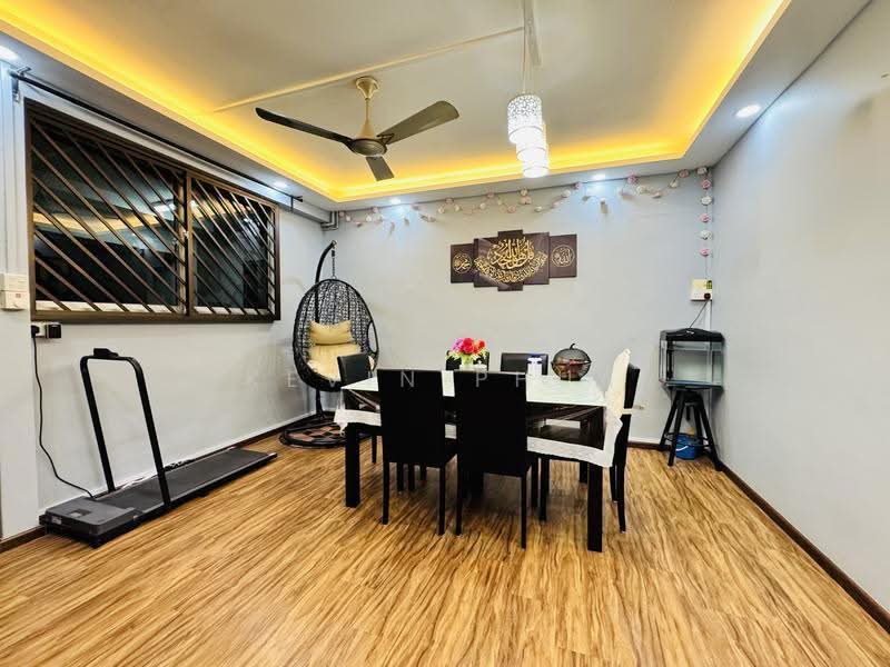 851 Yishun Street 81, 851 Yishun Street 81, Sembawang / Yishun, 3 Bedrooms, 1,119 sqft, HDB Flat For Sale, by Kevin Phua, 500289210 - Dining Room - PropertyGuru.com.sg