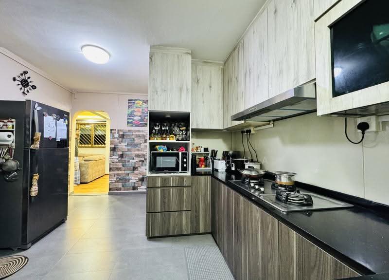 851 Yishun Street 81, 851 Yishun Street 81, Sembawang / Yishun, 3 Bedrooms, 1,119 sqft, HDB Flat For Sale, by Kevin Phua, 500289210 - Kitchen - PropertyGuru.com.sg