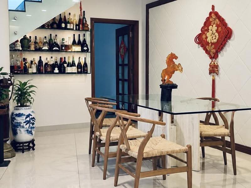 D20 Corner Terrace @ Sembawang Hills Estate, Ang Mo Kio / Bishan / Thomson, 4 Bedrooms, 3,680 sqft, Corner Terrace For Sale, by Vincent Tay, 500289211 - Dining Room - PropertyGuru.com.sg