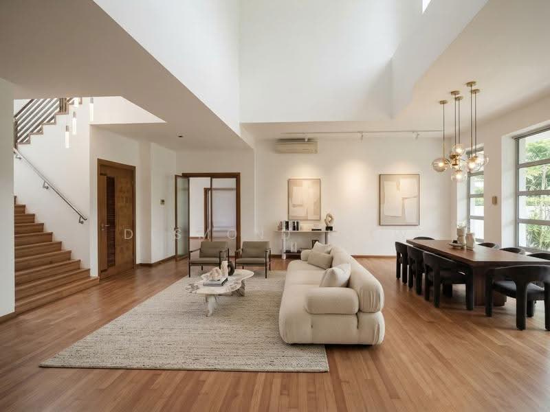 Ewart park, Jalan Ampang, Lim Tai See, Coronation, Namly, Pelangi, Greenleaf, Ewart Park, Holland, Queen Astrid, Bukit Sedap, Maryland, Ming Teck Park, Allamanda, Harum, Sampurna, Leedon, Leedon Ford, Bin Tong, Belmont, Garlick, Maple, Lantana, Lasia, Redwood, L, Tanglin / Holland / Bukit Timah, 6 Bedrooms, 10,000 sqft, Good Class Bungalow For Sale, by Desmond Liew, 500289214 - Living Room - PropertyGuru.com.sg