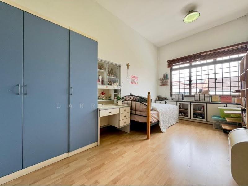 Mins Walk to Kembangan MRT, FreeHold, Jalan Senang, Kembangan, Eunos / Geylang / Paya Lebar, 5 Bedrooms, 3,000 sqft, Terraced House For Sale, by Darrell Chan, 500289215 - PropertyGuru.com.sg