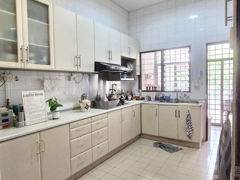 Mins Walk to Kembangan MRT, FreeHold, Jalan Senang, Kembangan, Eunos / Geylang / Paya Lebar, 5 Bedrooms, 3,000 sqft, Terraced House For Sale, by Darrell Chan, 500289215 - PropertyGuru.com.sg