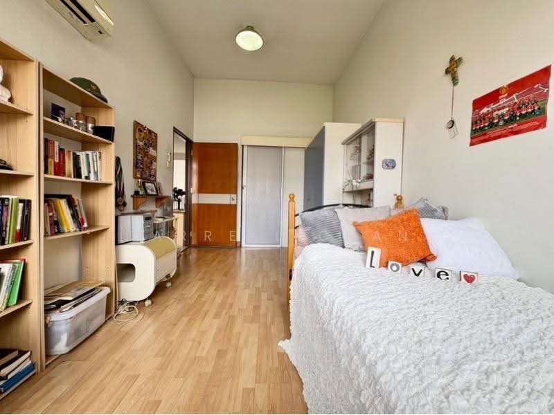 Mins Walk to Kembangan MRT, FreeHold, Jalan Senang, Kembangan, Eunos / Geylang / Paya Lebar, 5 Bedrooms, 3,000 sqft, Terraced House For Sale, by Darrell Chan, 500289215 - PropertyGuru.com.sg