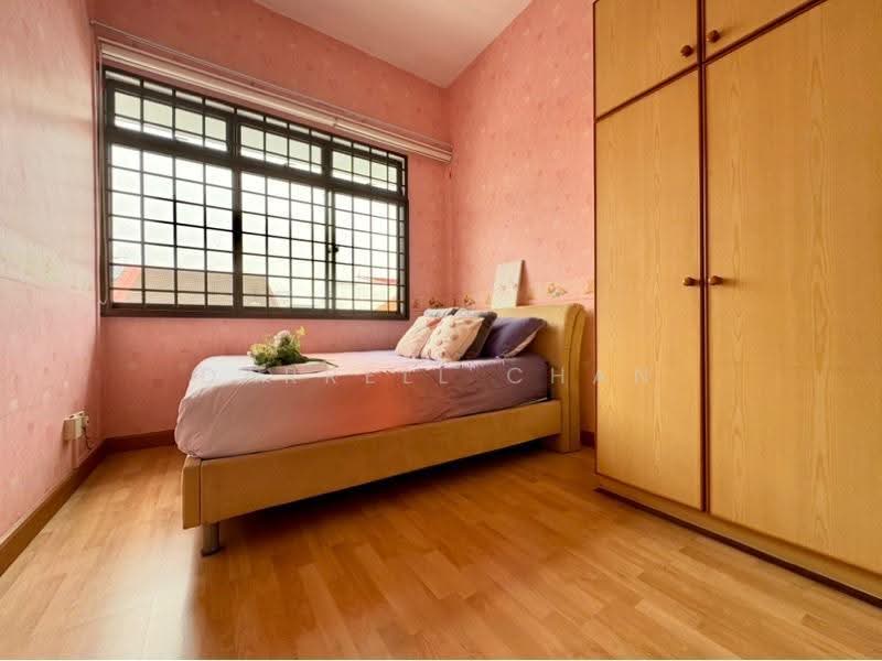Mins Walk to Kembangan MRT, FreeHold, Jalan Senang, Kembangan, Eunos / Geylang / Paya Lebar, 5 Bedrooms, 3,000 sqft, Terraced House For Sale, by Darrell Chan, 500289215 - PropertyGuru.com.sg