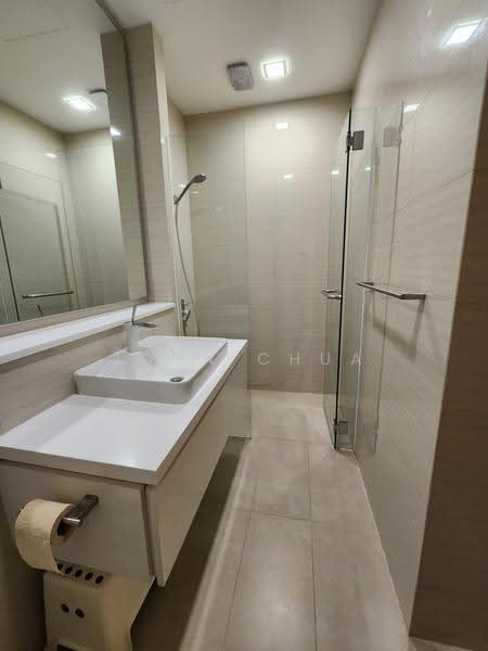Uber 388, 388 Upper East Coast Road, Bedok / Upper East Coast, 1 Bedroom, 592 sqft, Condominium For Rent, by Joan Chua, 500289230 - Bathroom - PropertyGuru.com.sg