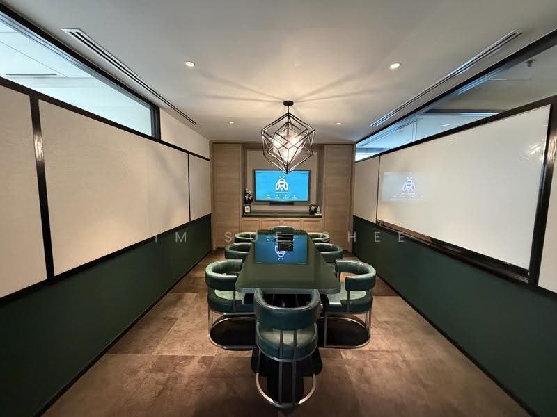 Ngee Ann City, 391 Orchard Road, Orchard / River Valley, 90 sqft, Office For Rent, by Lim Sue Chee, 500289267 - Interior - CommercialGuru.com.sg