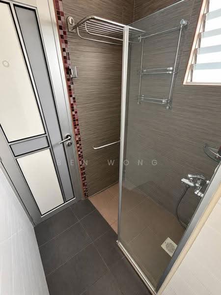 561 Ang Mo Kio Avenue 10, 561 Ang Mo Kio Avenue 10, Ang Mo Kio / Bishan / Thomson, 2 Bedrooms, 732 sqft, HDB Flat For Sale, by Ben Wong, 500289273 - Bathroom - PropertyGuru.com.sg