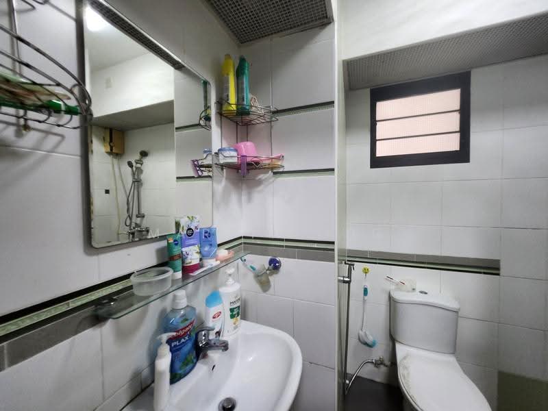 55 Havelock Road, 55 Havelock Road, Alexandra / Commonwealth, 2 Bedrooms, 743 sqft, HDB Flat For Sale, by Martin Ong, 500289274 - Bathroom - PropertyGuru.com.sg