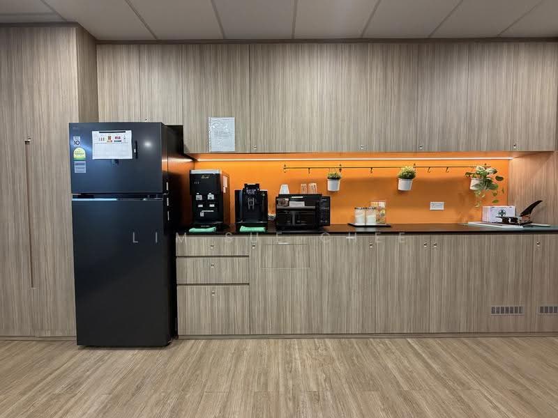 Shaw Centre, 1 Scotts Road, Orchard / River Valley, 230 sqft, Office For Rent, by Lim Sue Chee, 500289276 - Kitchen - CommercialGuru.com.sg