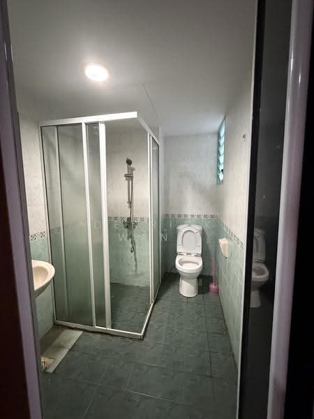 Ballota Park Condo, 156 Mariam Way, Changi Airport / Changi Village, Room Rental, 150 sqft, Condominium For Rent, by Derrick Wang, 500289286 - Bathroom - PropertyGuru.com.sg
