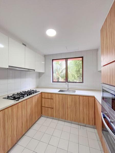 4 Bed Spacious unit near East Coast Park, Marine Parade Road, East Coast / Marine Parade, 4 Bedrooms, 2,776 sqft, Condominium For Rent, by Homer Lau, 500289332 - Kitchen - PropertyGuru.com.sg