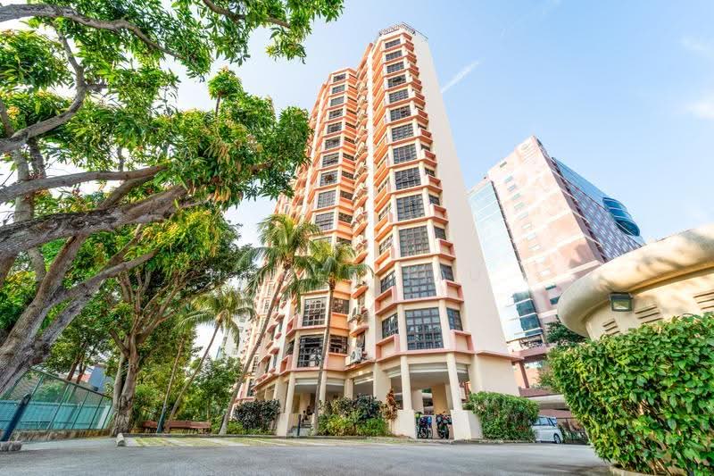 4 Bed Spacious unit near East Coast Park, Marine Parade Road, East Coast / Marine Parade, 4 Bedrooms, 2,776 sqft, Condominium For Rent, by Homer Lau, 500289332 - Exterior - PropertyGuru.com.sg