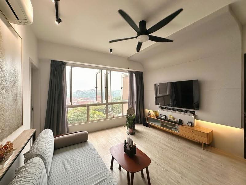 Castle Green, 487 Yio Chu Kang Road, Mandai / Upper Thomson, 3 Bedrooms, 1,152 sqft, Condominium For Sale, by Jeffrey Lee, 500289346 - Living Room - PropertyGuru.com.sg