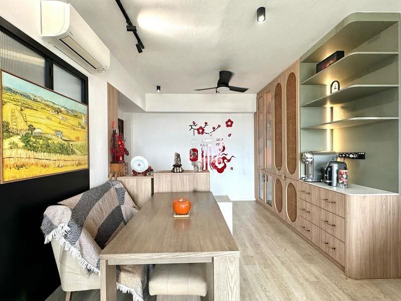 Castle Green, 487 Yio Chu Kang Road, Mandai / Upper Thomson, 3 Bedrooms, 1,152 sqft, Condominium For Sale, by Jeffrey Lee, 500289346 - Living Room - PropertyGuru.com.sg