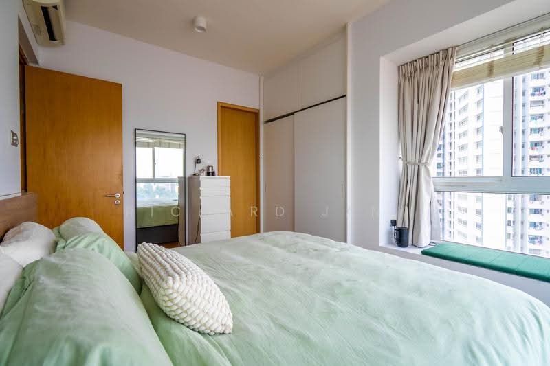 The Regency at Tiong Bahru, 38 Chay Yan Street, Alexandra / Commonwealth, 3 Bedrooms, 1,281 sqft, Condominium For Sale, by Richard Jany, 500289355 - Bedroom - PropertyGuru.com.sg
