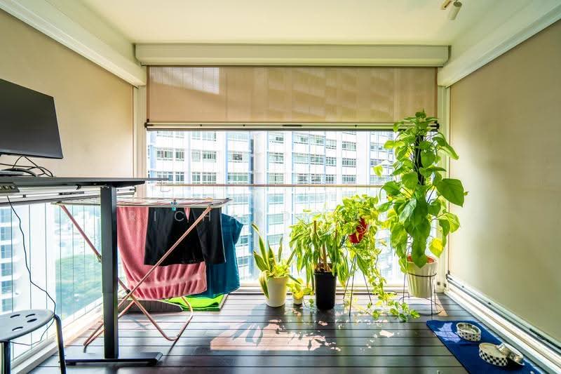 The Regency at Tiong Bahru, 38 Chay Yan Street, Alexandra / Commonwealth, 3 Bedrooms, 1,281 sqft, Condominium For Sale, by Richard Jany, 500289355 - Balcony - PropertyGuru.com.sg