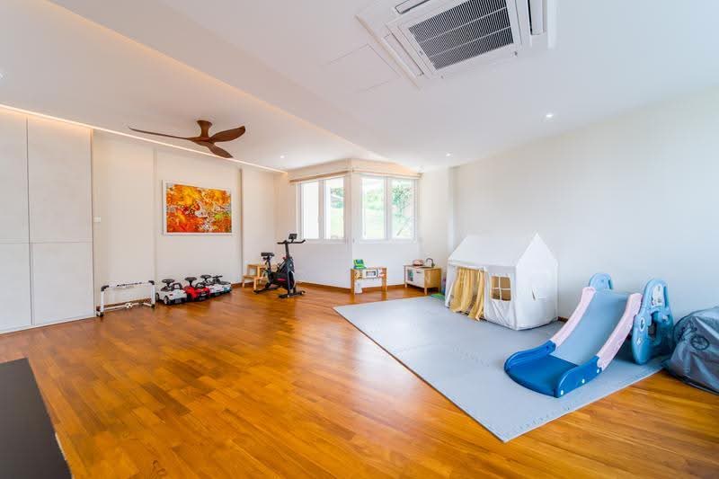 Freehold Semi-D in Bayshore, Sennett Drive, Bedok / Upper East Coast, 5 Bedrooms, 6,000 sqft, Semi-Detached House For Sale, by Jacky Ng, 500289367 - Interior - PropertyGuru.com.sg