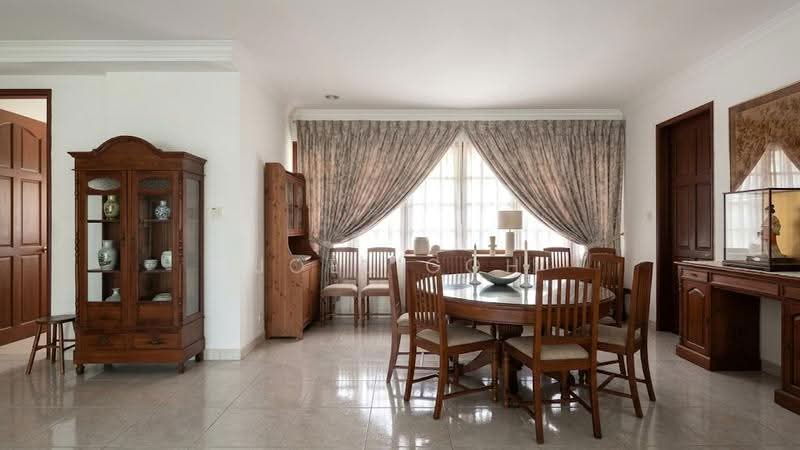 Frankel Estate, Siglap View, East Coast / Marine Parade, 6 Bedrooms, 6,101 sqft, Detached House For Sale, by Joel Goh, 500289372 - Dining Room - PropertyGuru.com.sg